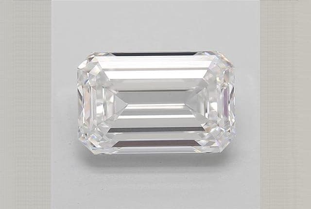 IGI | 6.32ct | Emerald | D | VVS1 | Very Good