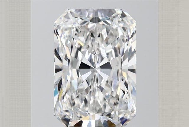 IGI | 4.8ct | Radiant | E | VS1 | Very Good