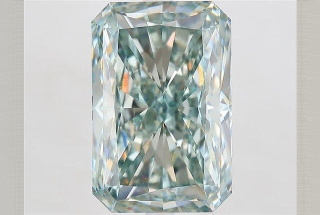 IGI | 10.64ct | Radiant | FANCY | VVS2 | Very Good