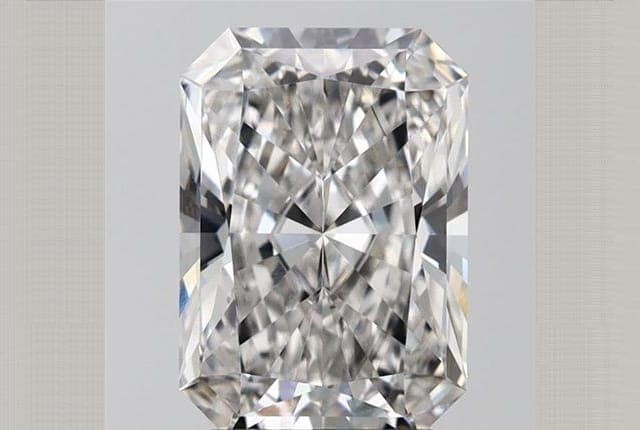IGI | 2.88ct | Radiant | E | VS1 | Very Good