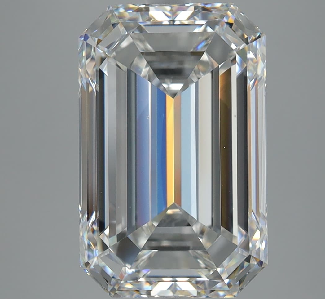 6.04ct | Emerald | F | VS1 | Very Good