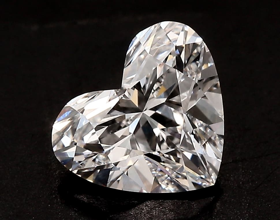 3.55ct | Heart | E | VS1 | Ideal