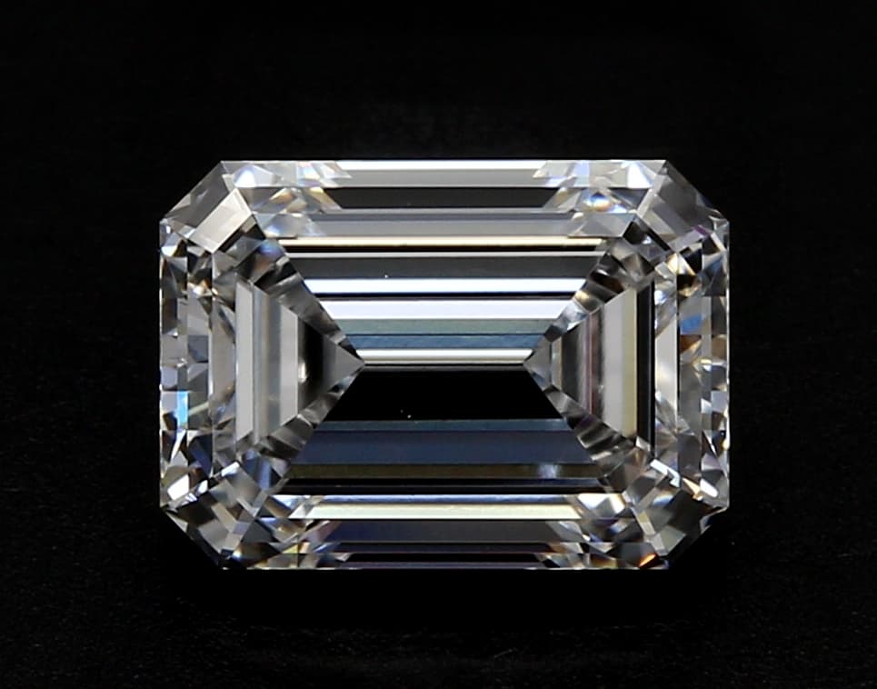 IGI | 3.9ct | Emerald | D | IF | Excellent