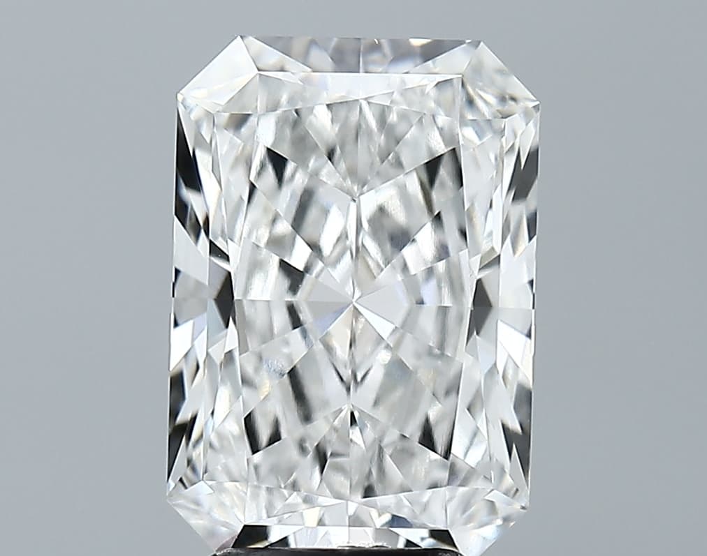 IGI | 3.8ct | Radiant | F | IF | Ideal
