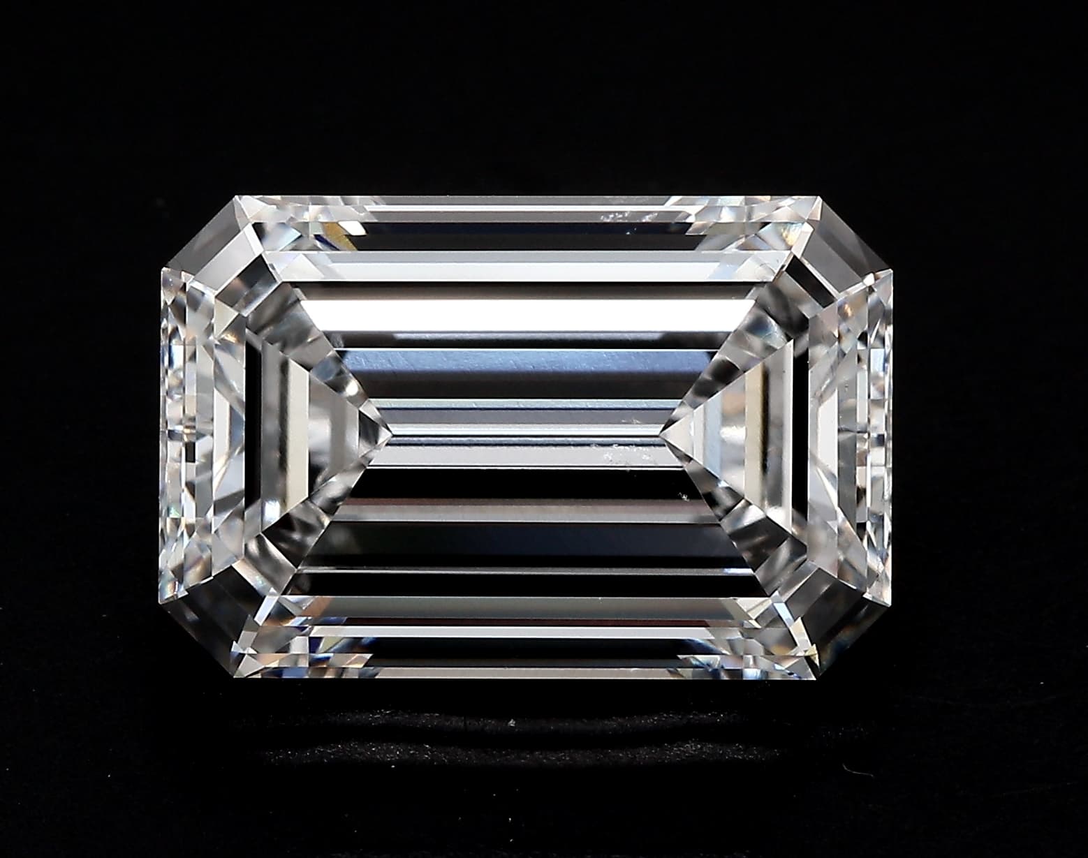 IGI | 4.42ct | Emerald | D | IF | Ideal