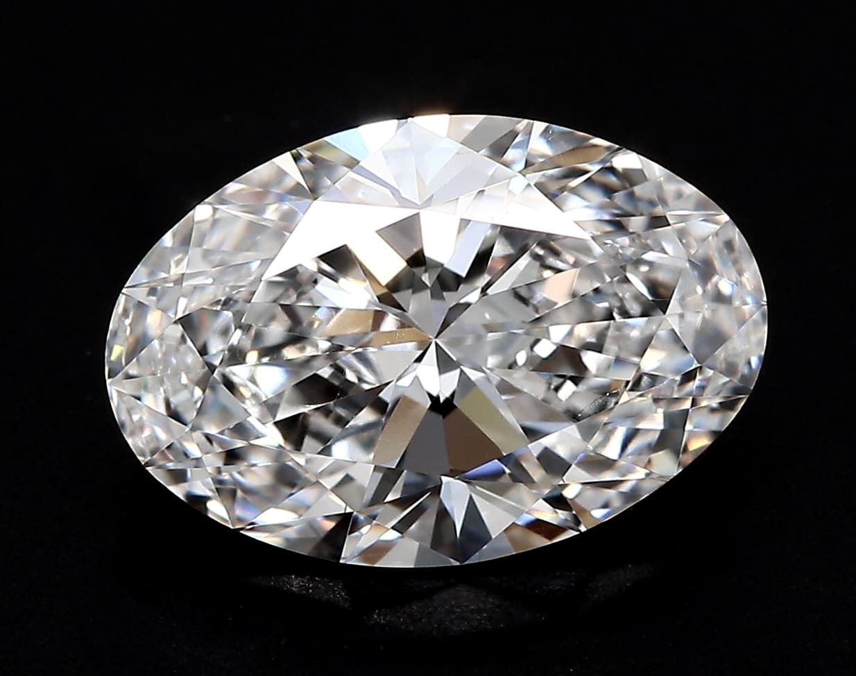 IGI | 8.41ct | Oval | E | VS1 | Excellent