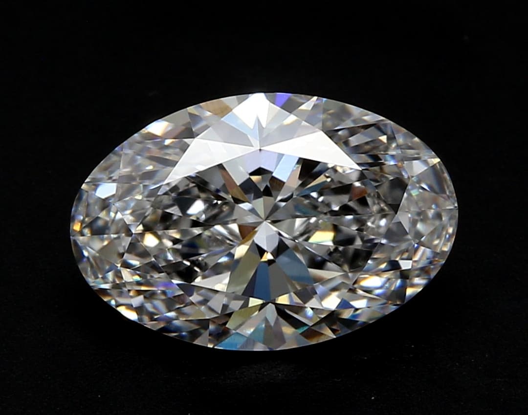 IGI | 12.57ct | Oval | F | VVS2 | Excellent
