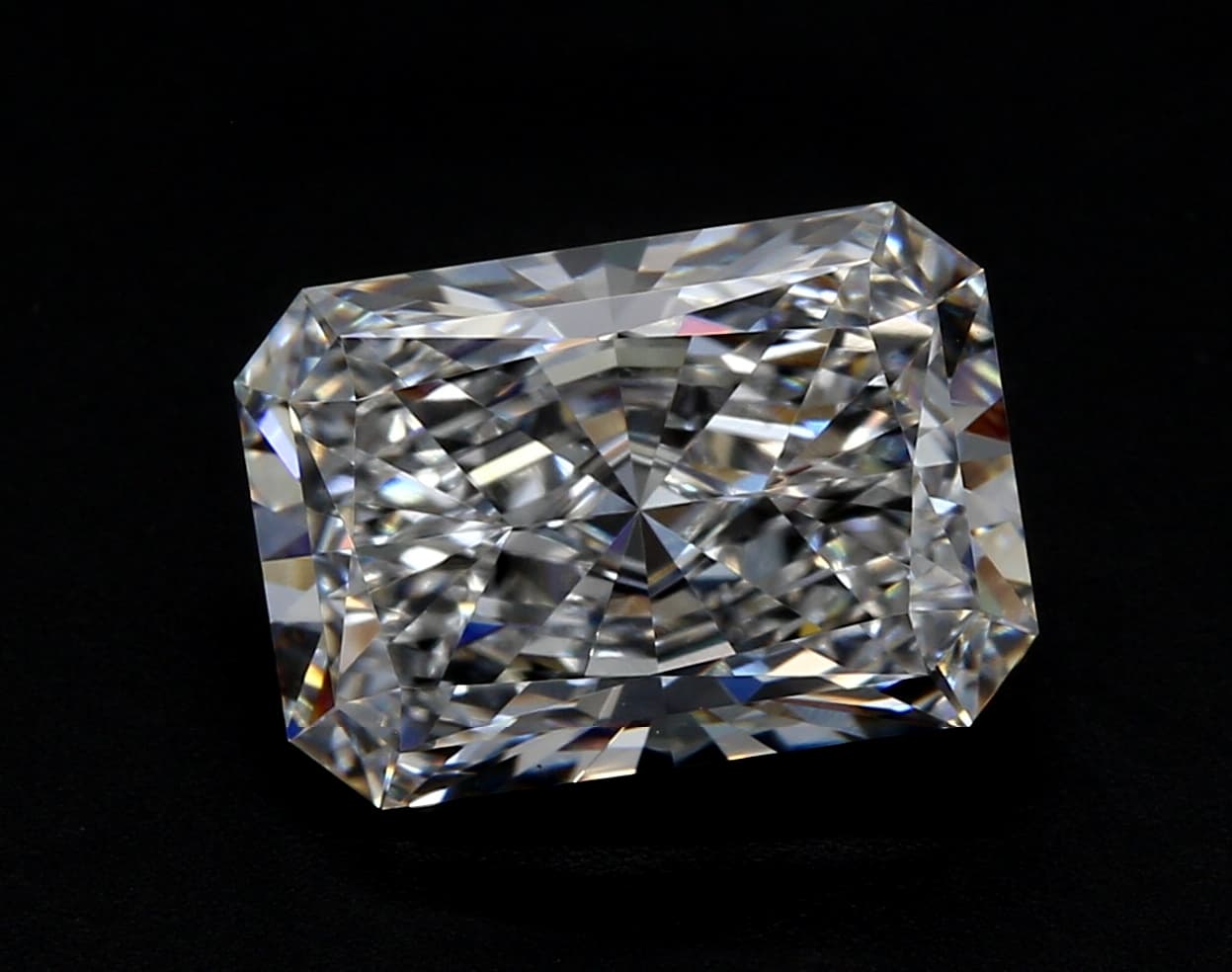 8.9ct | Radiant | E | VS1 | Ideal
