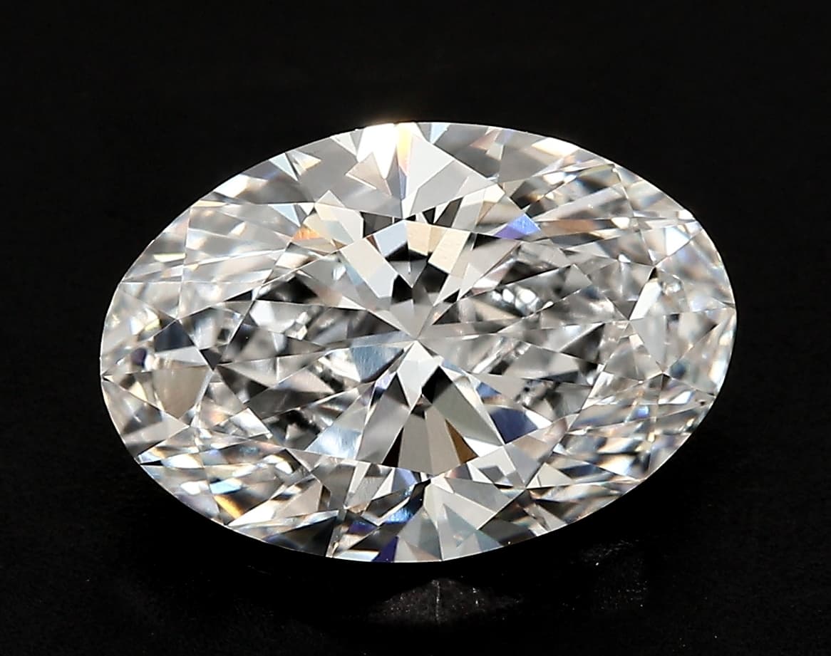 1.95ct | Oval | F | VVS2 | Excellent