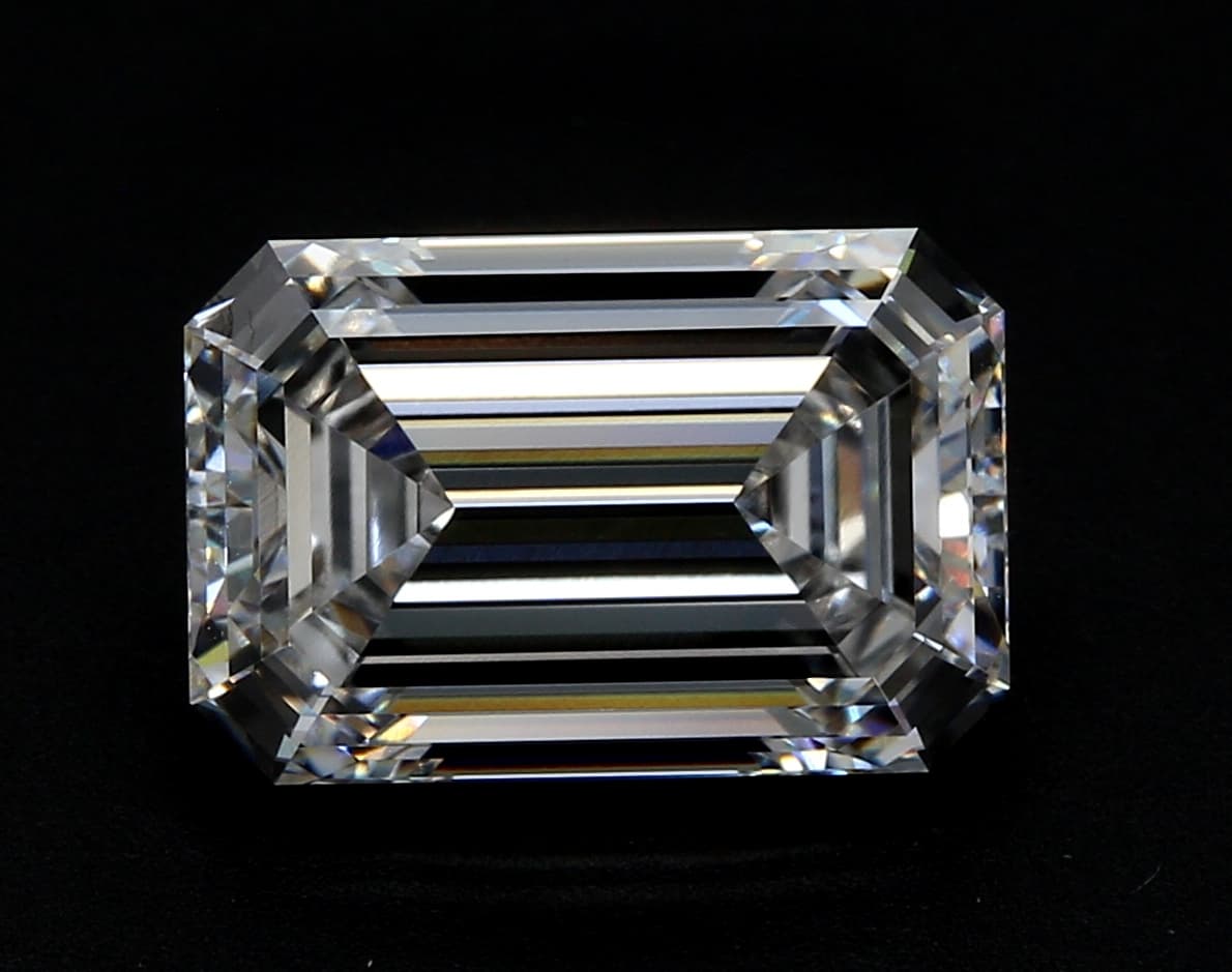 3.65ct | Emerald | F | VS1 | Ideal