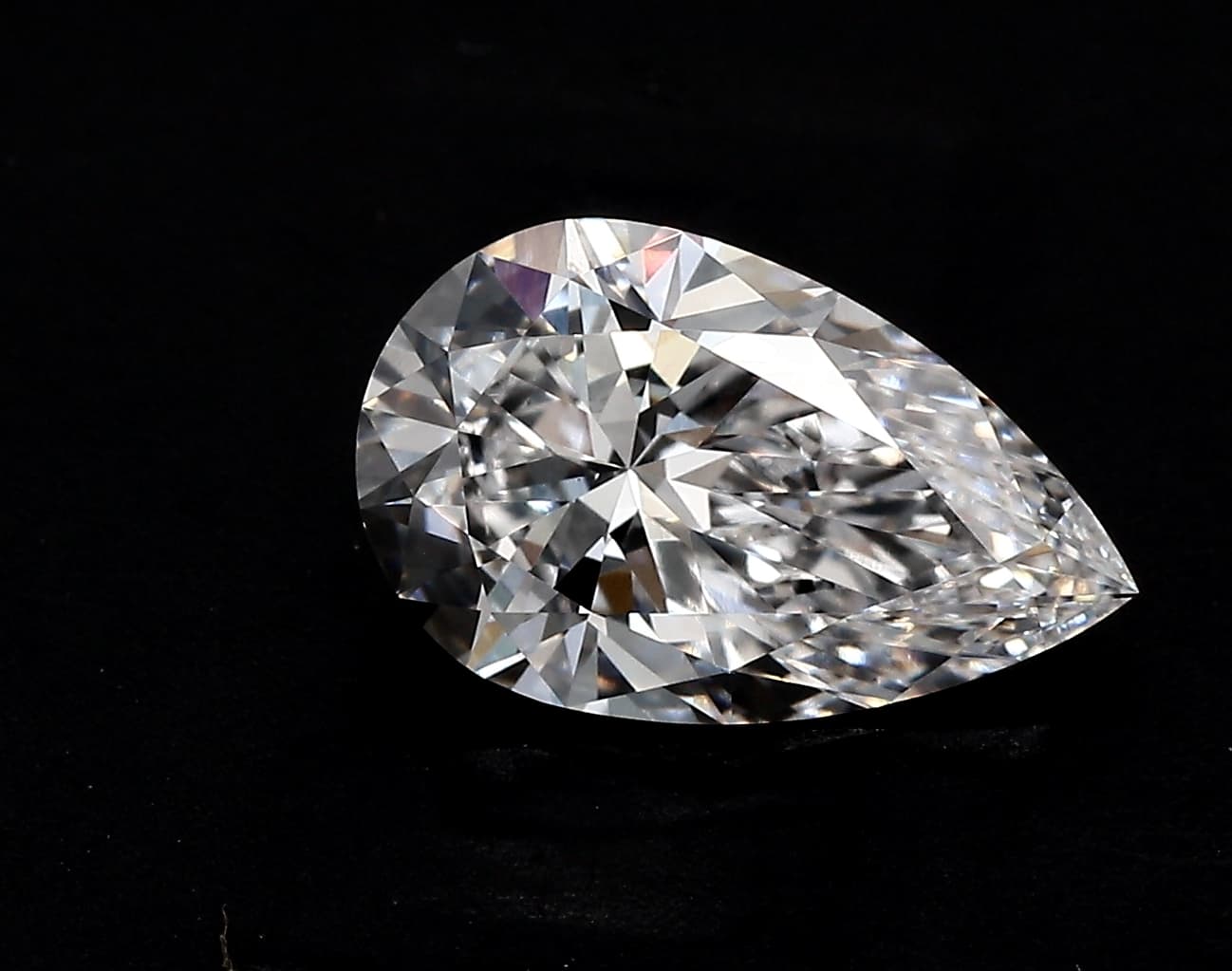 3.36ct | Pear | F | VVS2 | Very Good