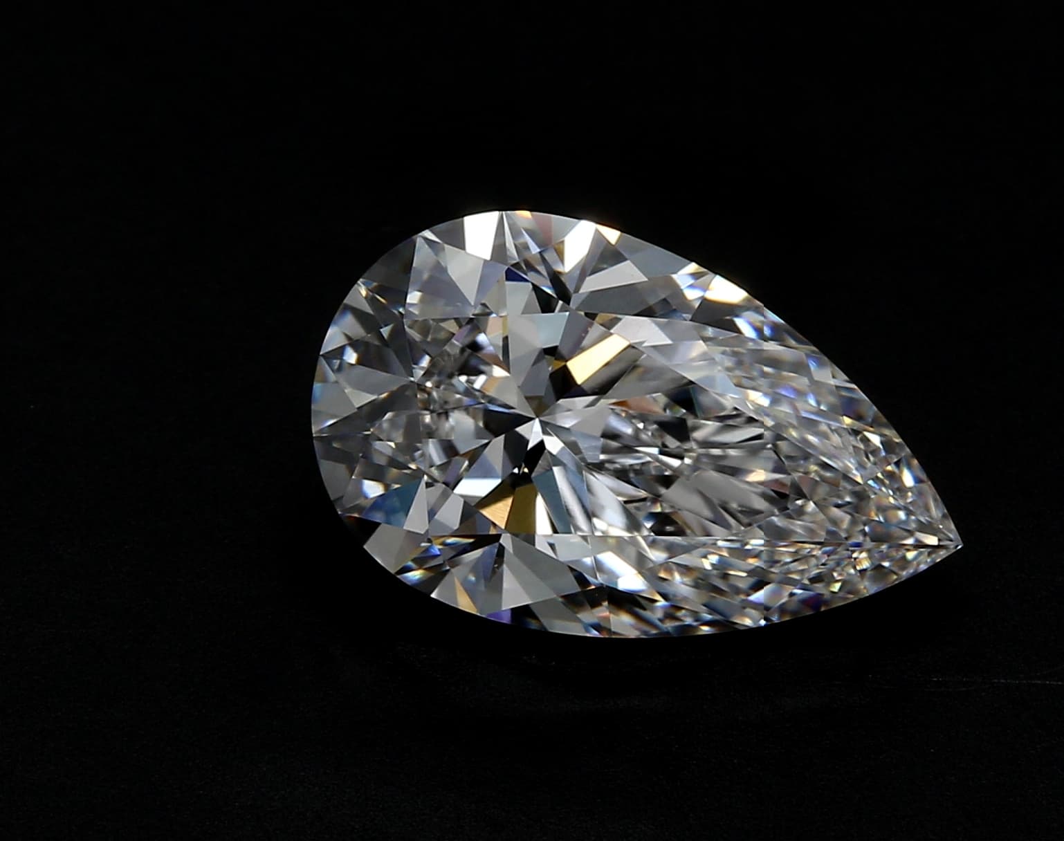 IGI | 9.01ct | Pear | E | VVS2 | Ideal