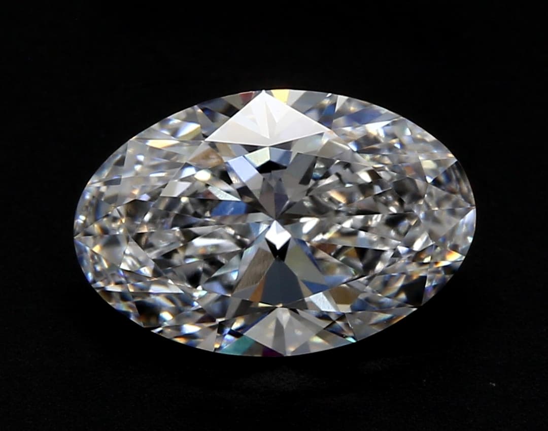 6.79ct | Oval | E | VS2 | Excellent