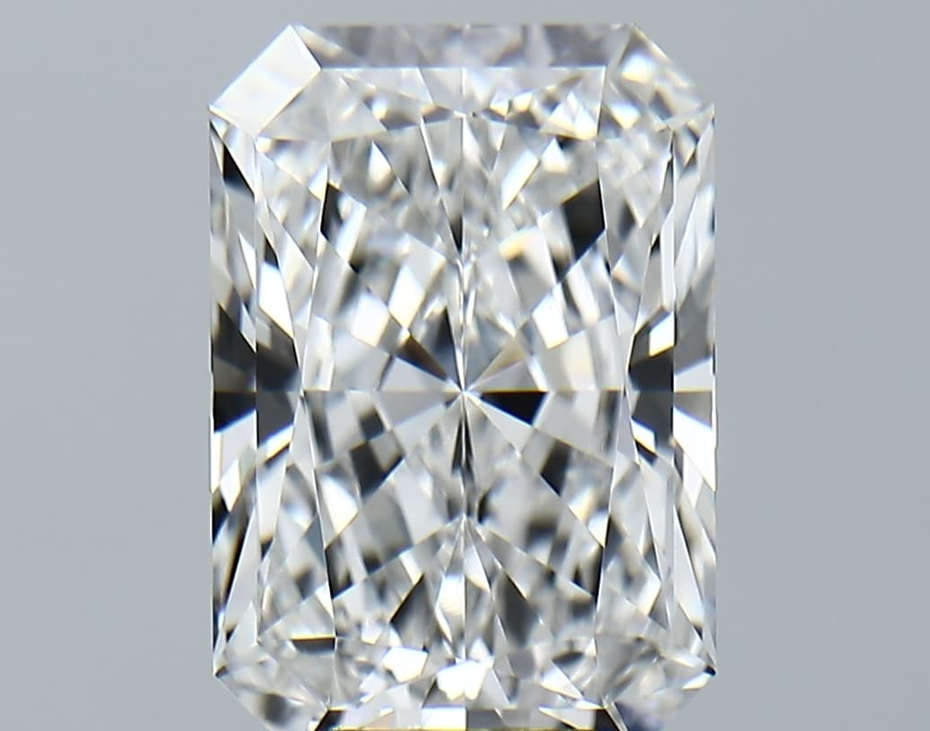 IGI | 4.91ct | Radiant | E | VVS2 | Excellent