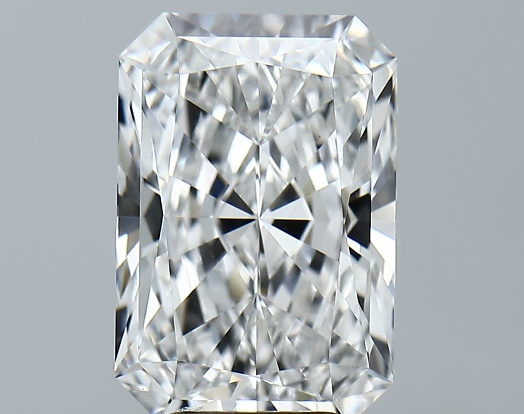 GIA | 5.33ct | Radiant | F | VS1 | Ideal