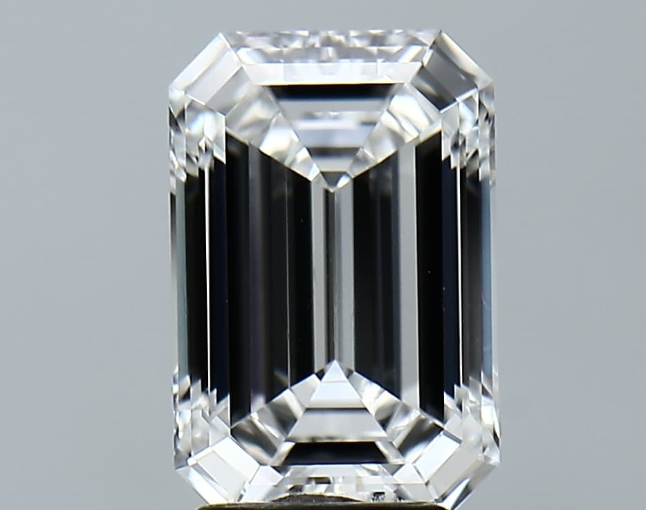 GIA | 3.11ct | Emerald | E | VS1 | Excellent