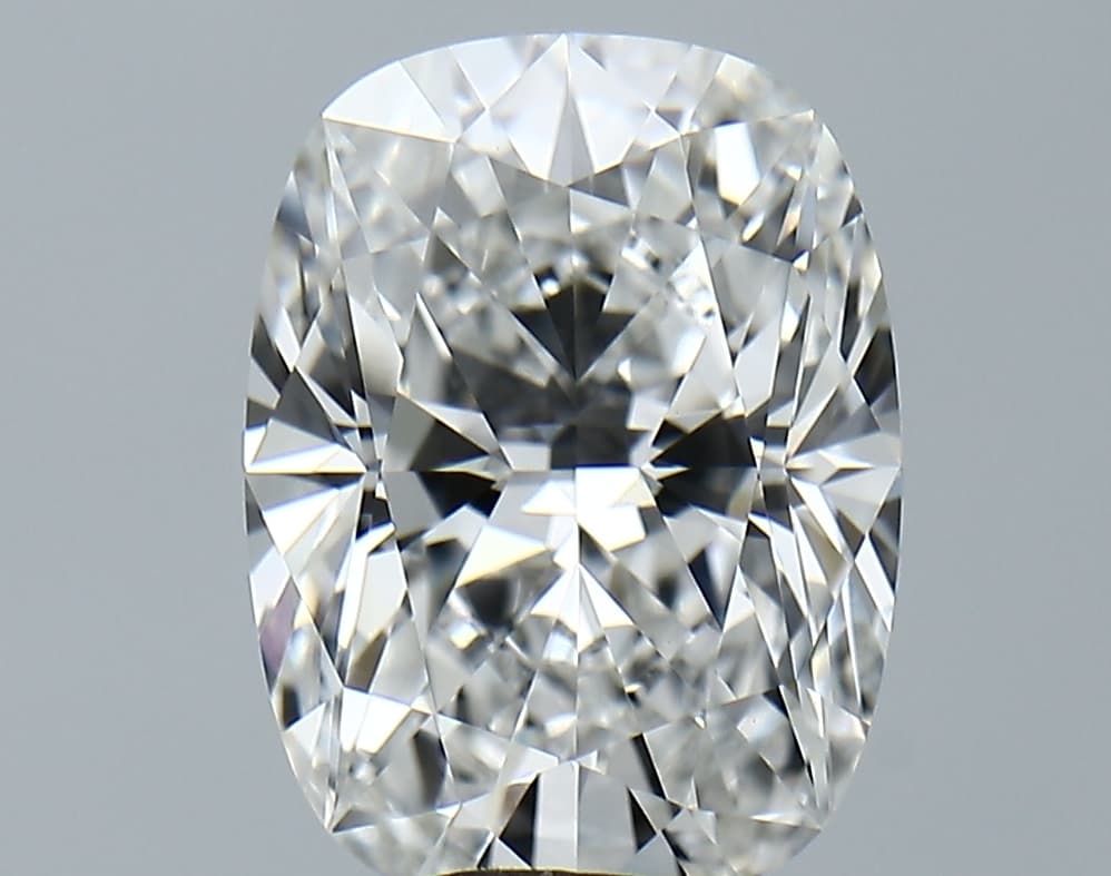 IGI | 4.21ct | Cushion | E | VVS2 | Ideal