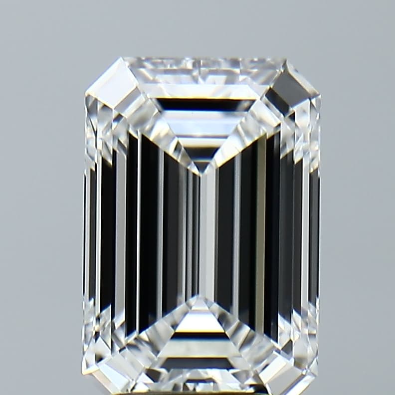 IGI | 3.3ct | Emerald | E | VVS2 | Excellent