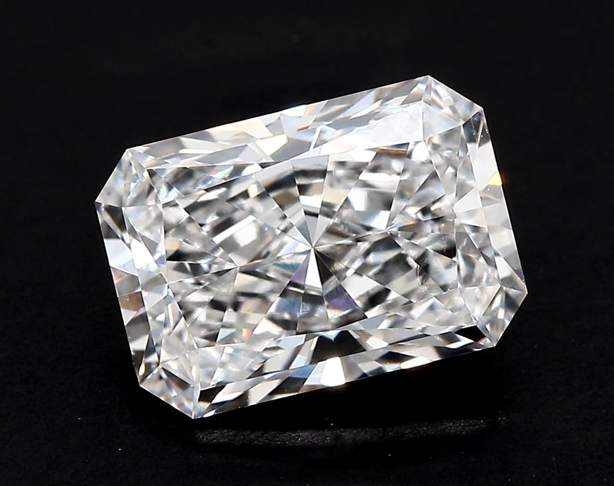 3.25ct | Radiant | F | VS1 | Good