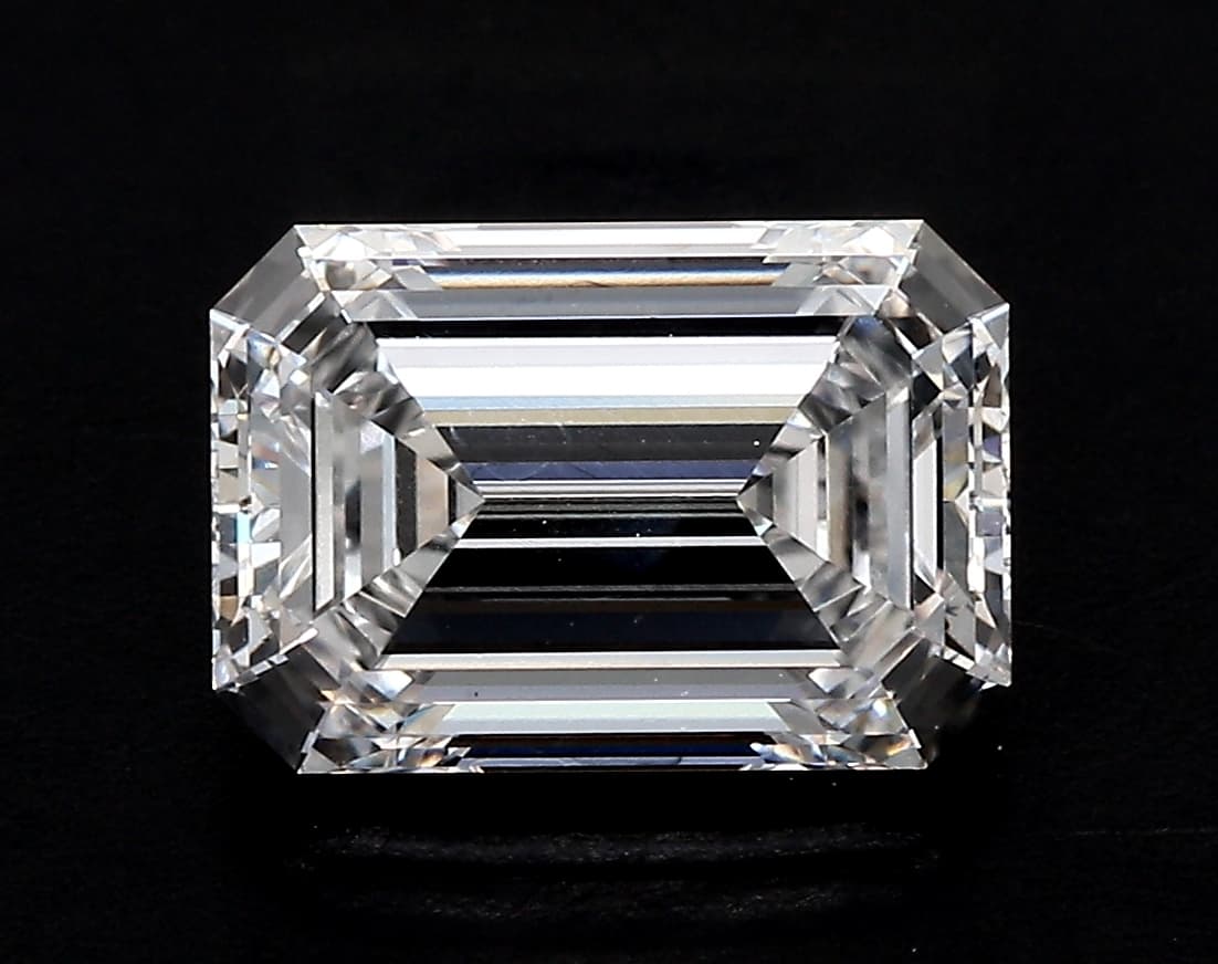 4.26ct | Emerald | D | IF | Excellent