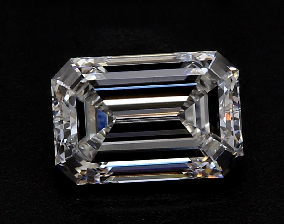 4.77ct | Emerald | D | IF | Excellent