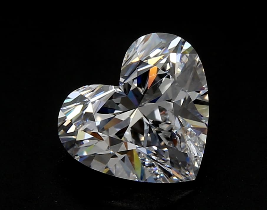 IGI | 6.05ct | Heart | E | VS1 | Excellent