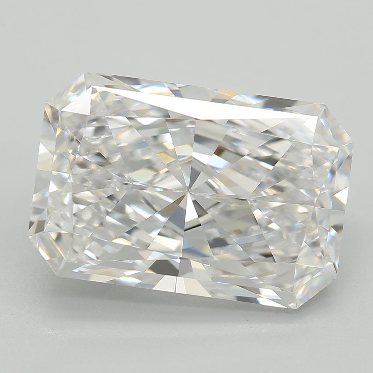 3.72ct | Radiant | E | VS1 | Ideal