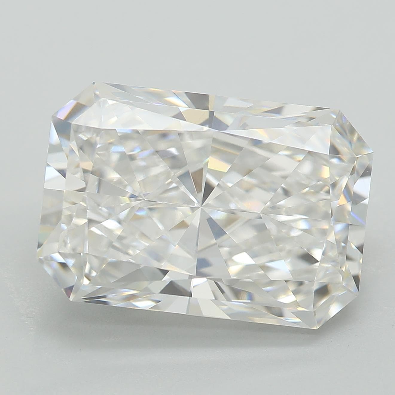4.07ct | Radiant | E | VVS2 | Excellent
