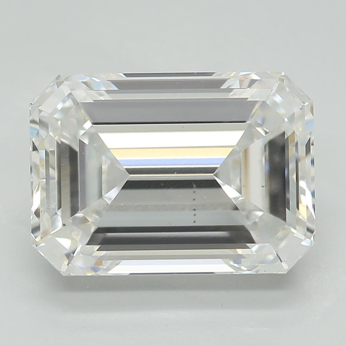 3.36ct | Emerald | D | VS2 | Very Good