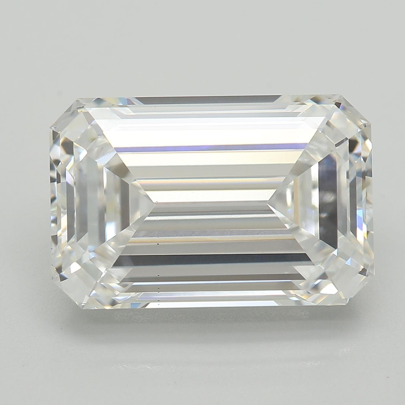 4.55ct | Emerald | D | VS1 | Very Good