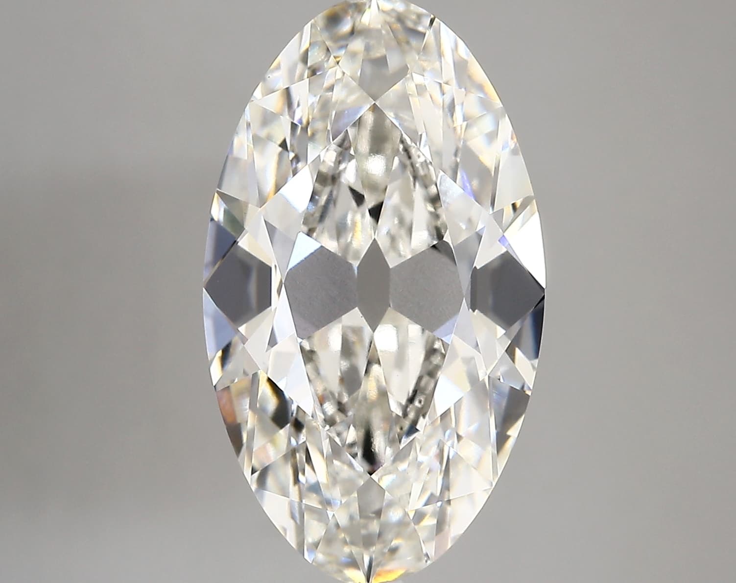IGI | 7.01ct | Antique | F | VVS2 | Ideal