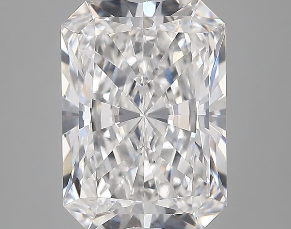 IGI | 3.61ct | Radiant | E | VVS2 | Ideal