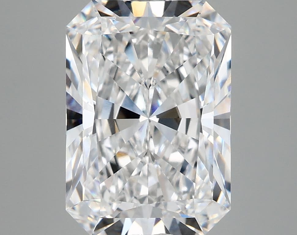 IGI | 4.28ct | Radiant | D | VVS2 | Excellent