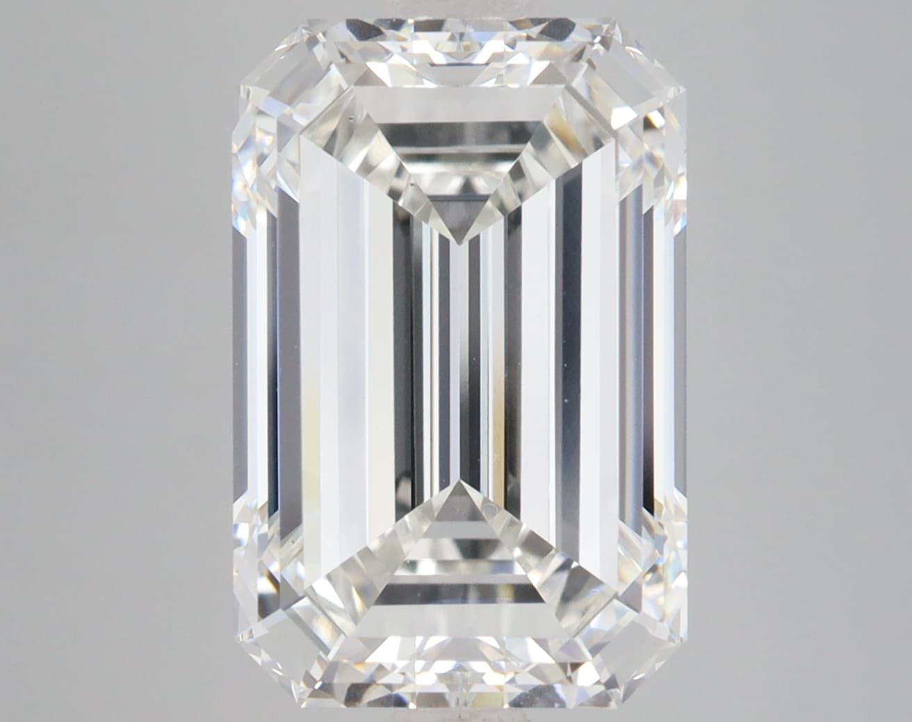 IGI | 7.31ct | Emerald | G | VS1 | Excellent