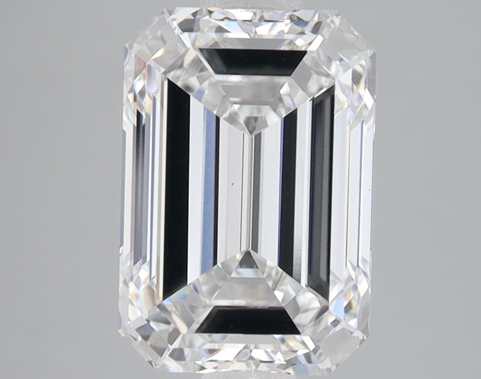 IGI | 3.41ct | Emerald | E | VS1 | Excellent