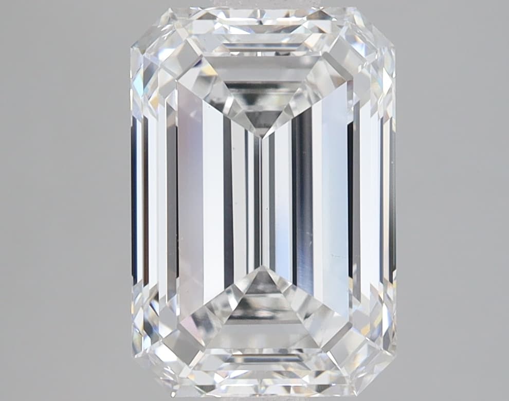 IGI | 3.41ct | Emerald | E | VS1 | Ideal