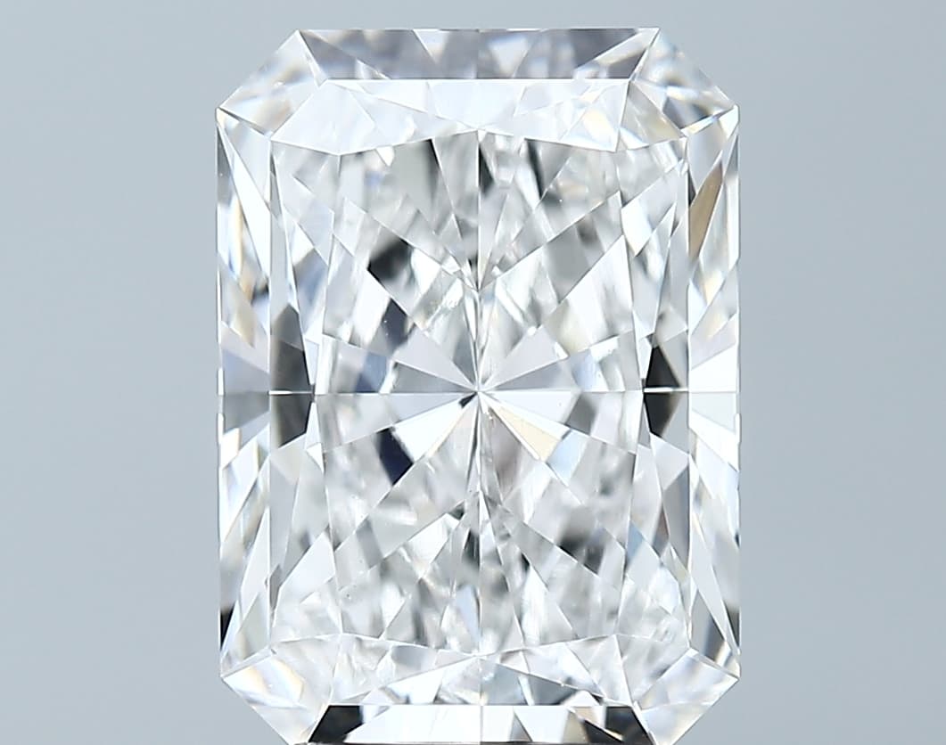 4.55ct | Radiant | E | VVS2 | Excellent