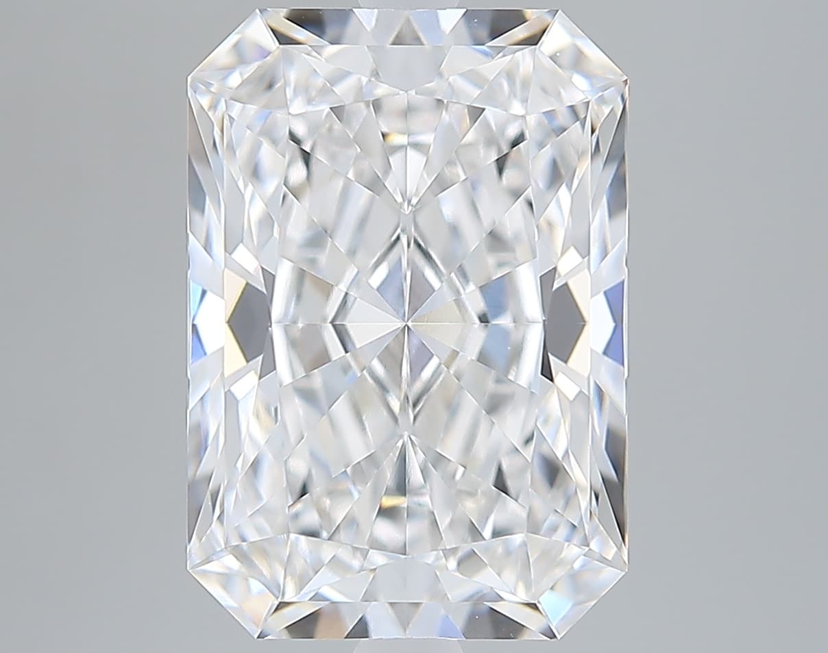 GIA | 4.81ct | Radiant | E | VVS2 | Ideal