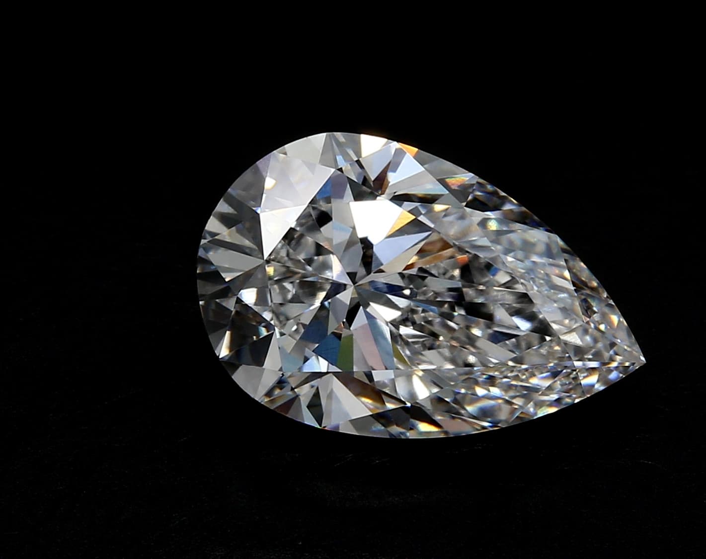 9.02ct | Pear | F | VVS2 | Ideal