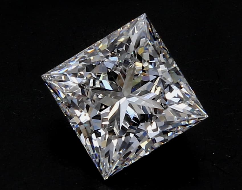 2.05ct | Princess | D | VVS2 | Good