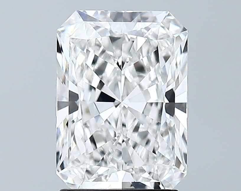 GIA | 2.11ct | Radiant | E | VVS2 | Ideal