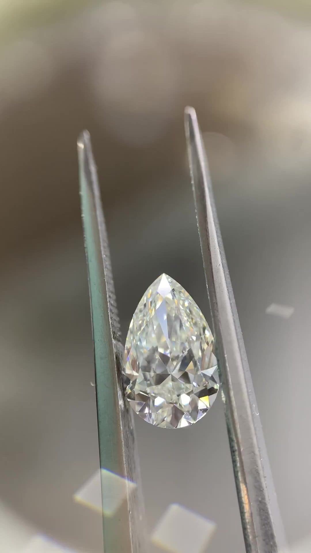 GIA | 1.61ct | Pear | I | VS1 | Excellent