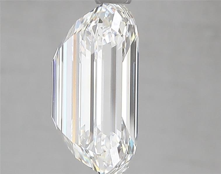 3.23ct | Emerald | I | VS1 | Excellent