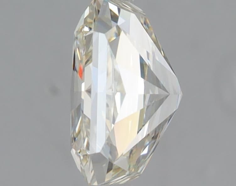 GIA | 2.14ct | Radiant | L | VVS2 | Excellent
