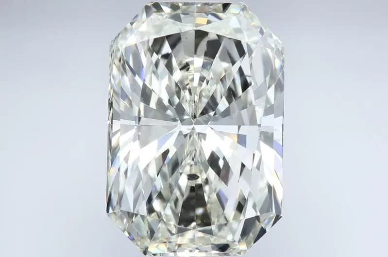 GIA | 6.01ct | Radiant | L | SI2 | Very Good