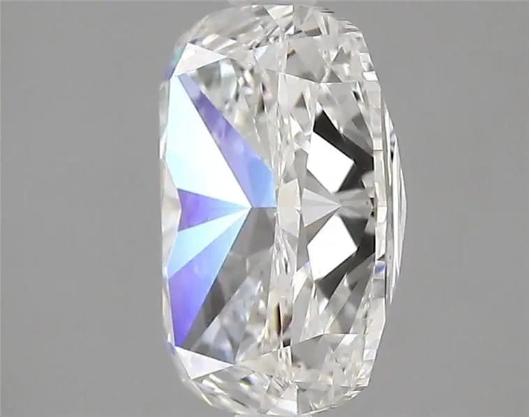 2.71ct | Cushion | E | VS2 | Excellent