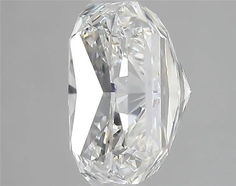 3.08ct | Radiant | I | VVS2 | Excellent