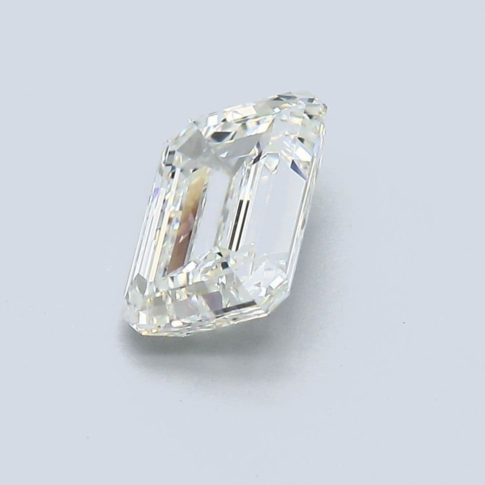 1.81ct | Emerald | J | VVS1 | Excellent