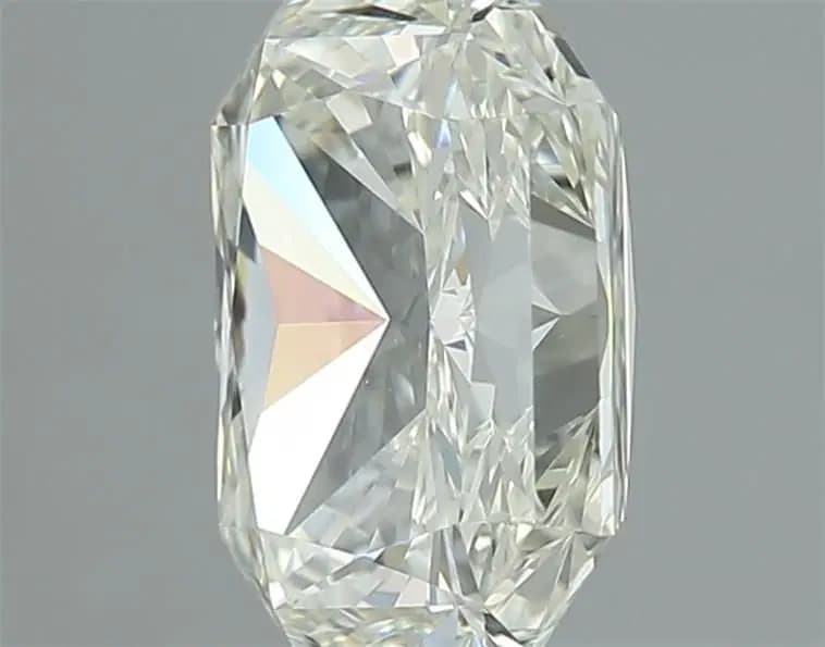 GIA | 2.01ct | Radiant | L | VS1 | Excellent