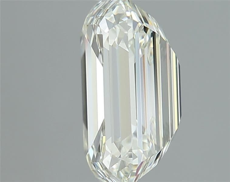 GIA | 1.71ct | Emerald | L | VVS2 | Excellent